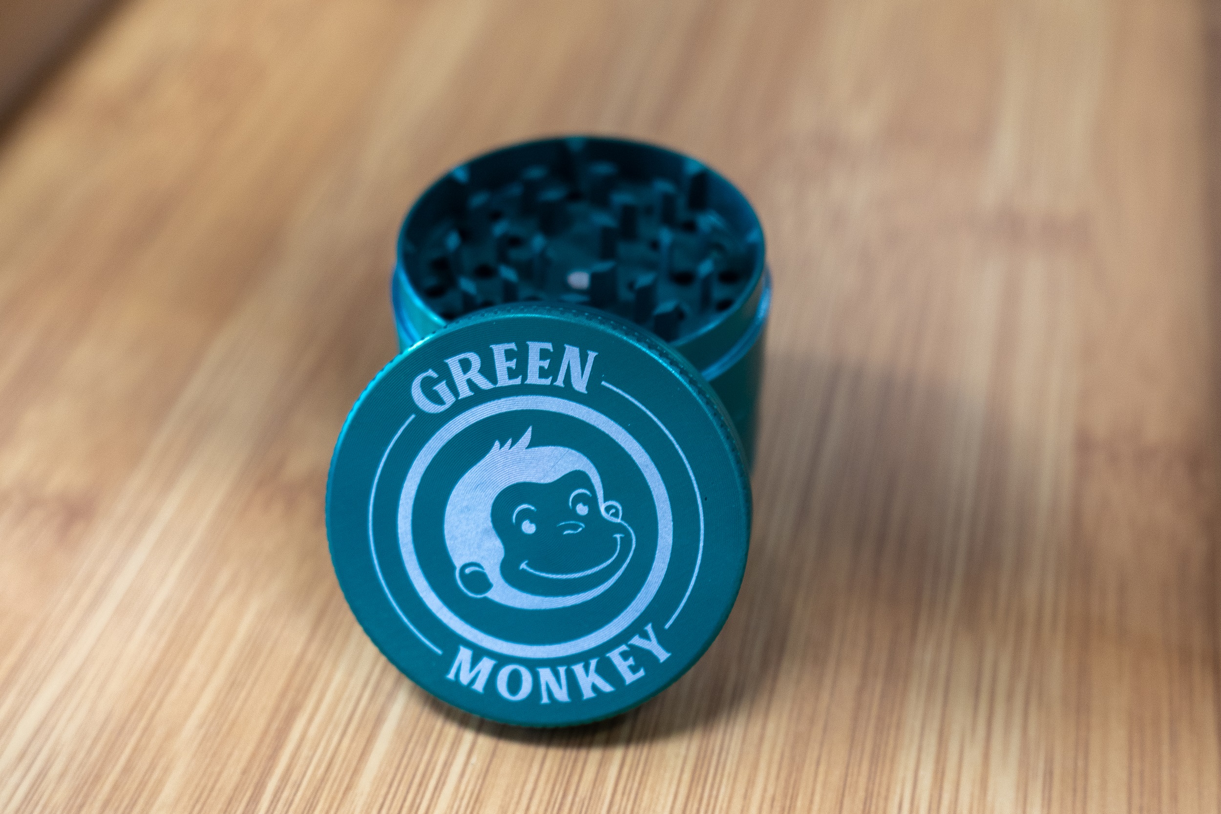 Medium GreenMonkey Grinder w white label